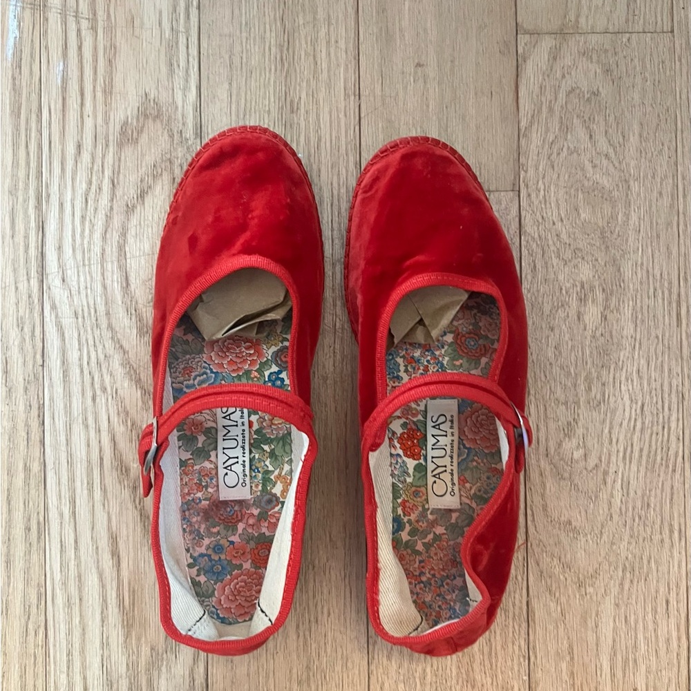 Cayumas Mary Jane flats